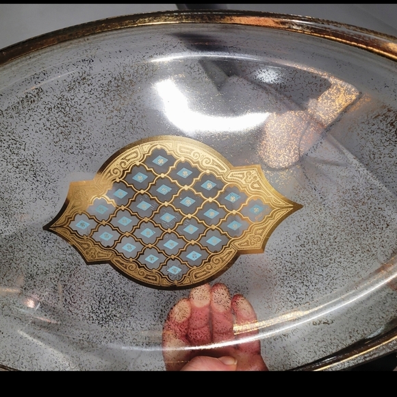 Vintage Pyrex + Culver Valencia Pattern 1233 Glass Shallow Roasting/Serving Gold - Picture 5 of 8